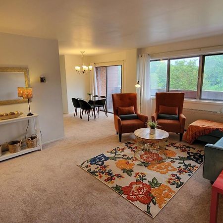 Apartment, One Bedroom Arlington Ngoại thất bức ảnh