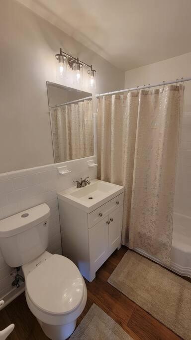 Apartment, One Bedroom Arlington Ngoại thất bức ảnh